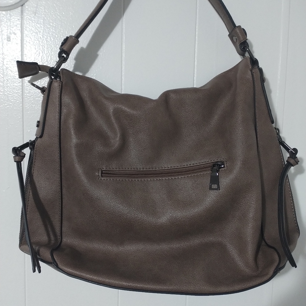 Briefcase - Picture 2 of 9